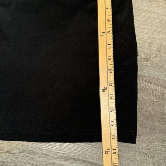 Eddie Bauer Womens Black Skort Size 10 Polyester Blend - Picture 9 of 10